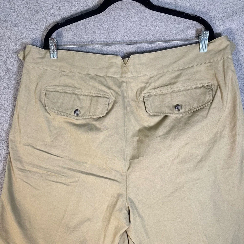 Travelsmith Side Buckle Shorts Mens Size 40 Khaki Pleated Belted Cotton Outdoors
